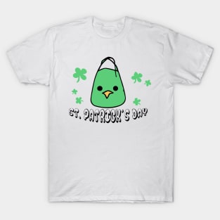 on St. Patrick’s Day bird bag T-Shirt